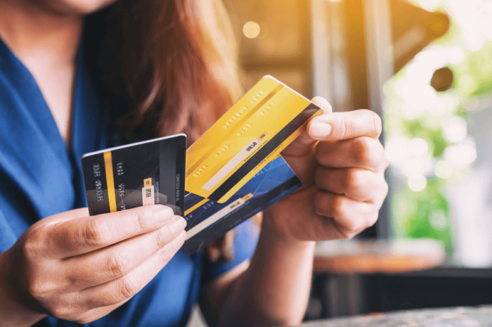 How do I choose a credit card?